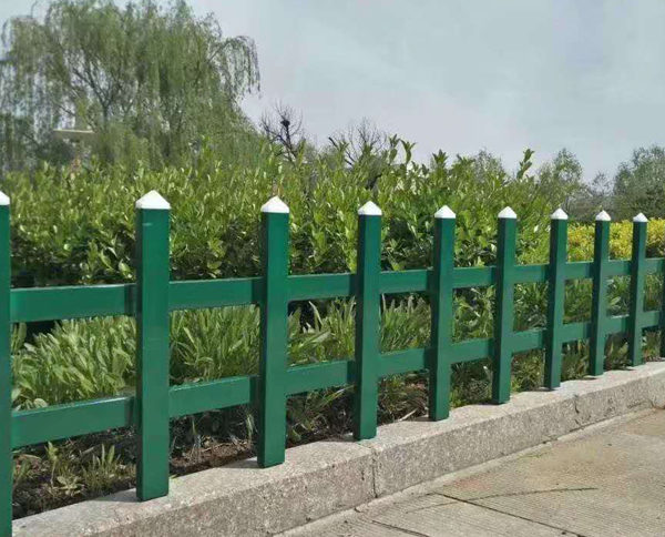 十堰鋅鋼護欄的怎么生產(chǎn)的呢？